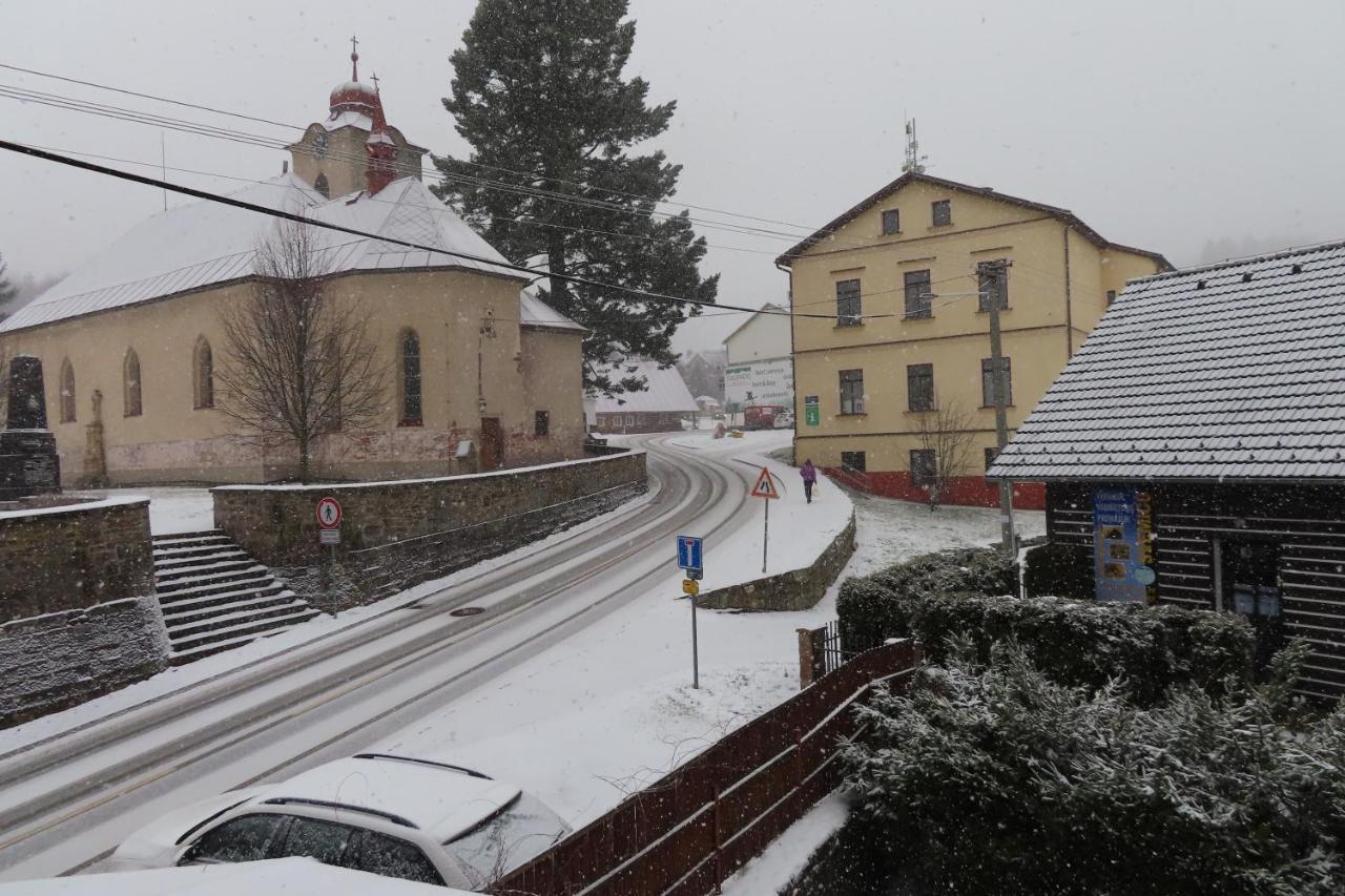 Chata Roudny Černý Dŭl Buitenkant foto